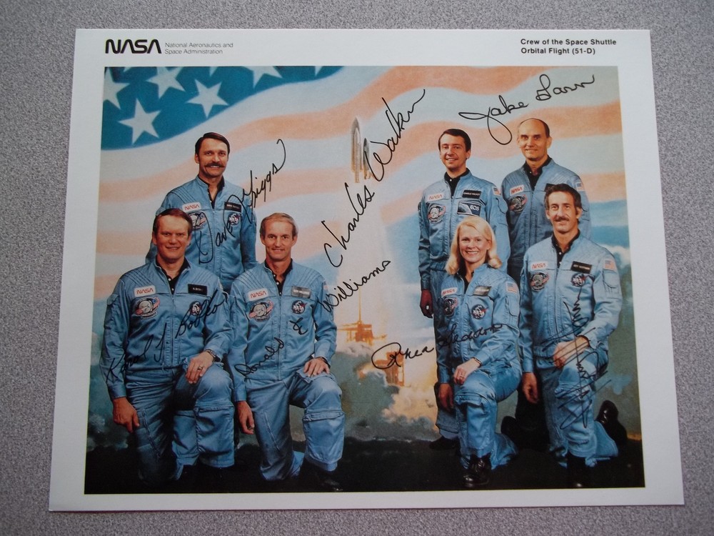 STS-51D Autopen Autographed Crew Photo