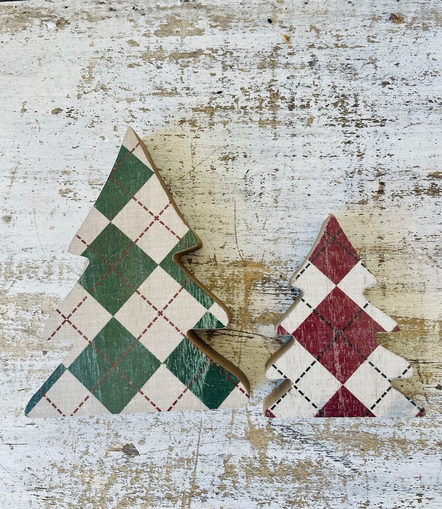 Distressed Wooden Plaid Christmas Trees 2 Pc Set