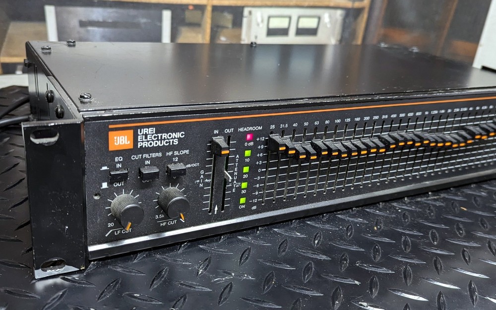 JBL UREI graphic equalizer 5547A with rack mounting tabs