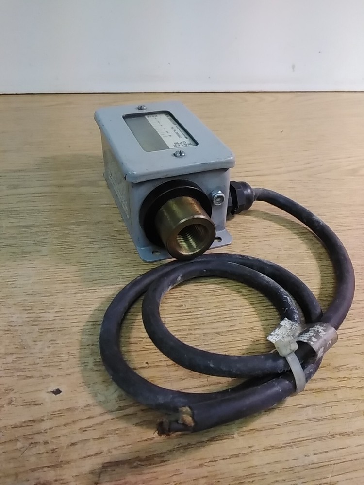 Hedland 3000 PSI MAX Water GPM Flow Rate Indicator W/ Control Switch