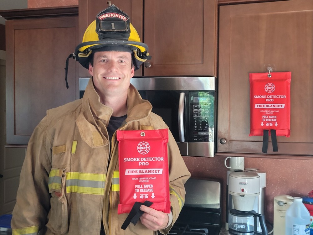 PRO FIRE BLANKET - Firefighter owned  Better Design HIGH TEMP SILICONE REUSEABLE