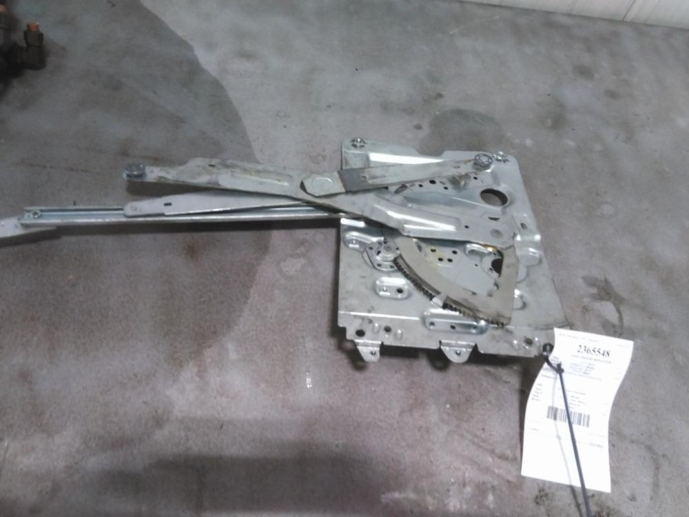 For 2004 VOLVO VNM WINDOW REGULATOR Left , MD