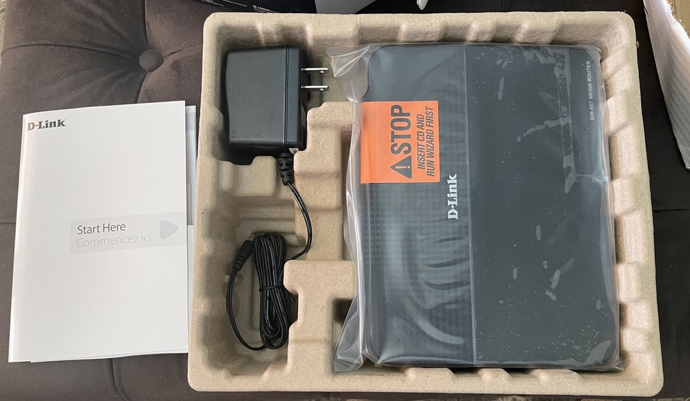 D-Link 1000 DIR-657 Wireless HD Media Router 1000