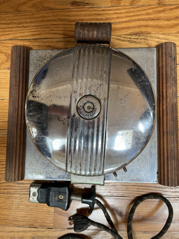 Vintage waffle maker