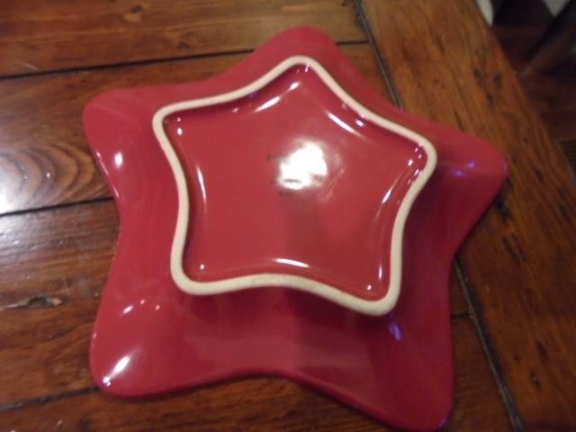 Pfaltzgraff Filigree Ruby star shaped dish plate platter mint condition low ship