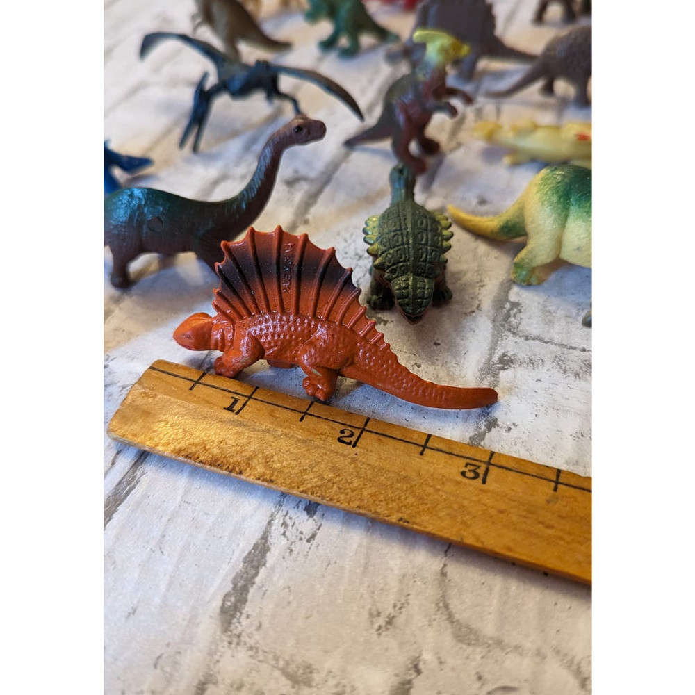 40 Small Plastic Dinosaurs Toys