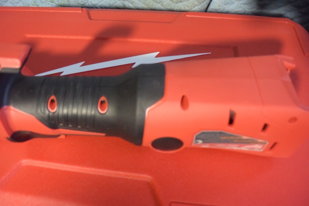 Milwaukee Press 2773-20L Long Throw Press Tool CLEAN!!!!!!