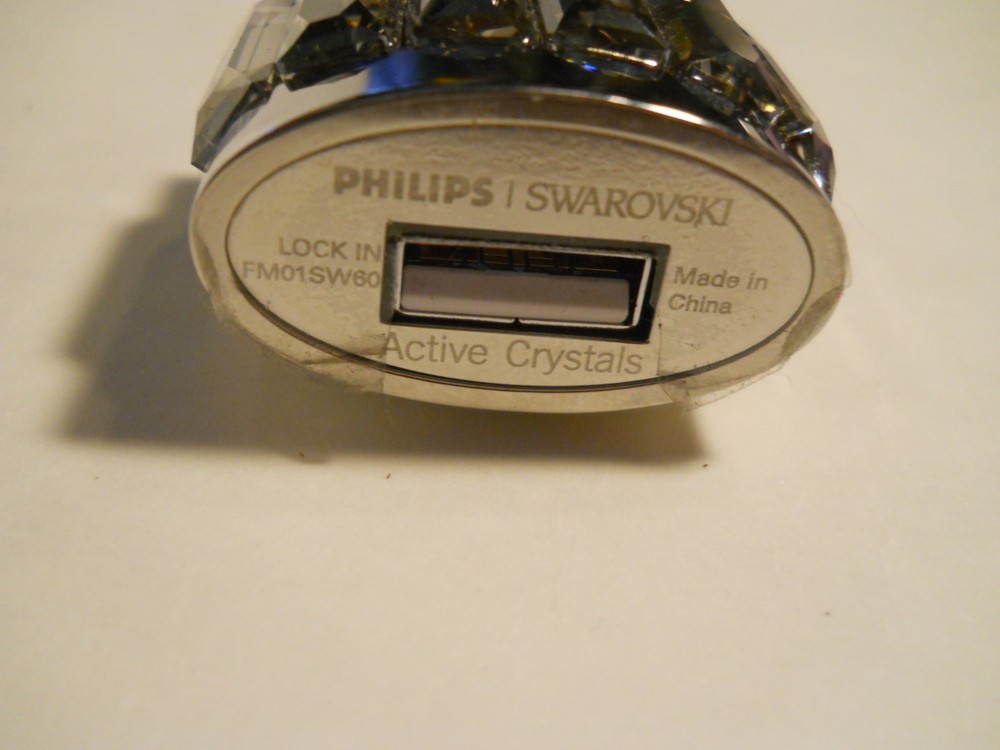 Swarovski® signed Active crystals Baguette 1GB USB 2.0 Memory Key Philips Lock