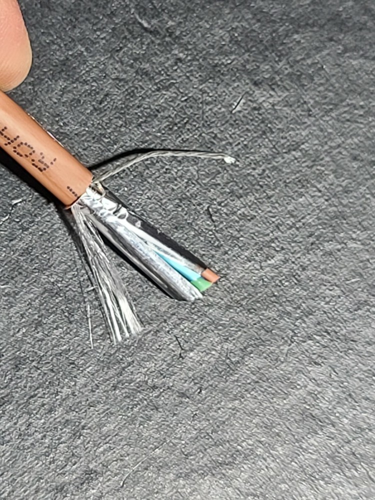 Carol E2106S 22/6C Shielded Control/Communications Cable Plenum Tan /100ft