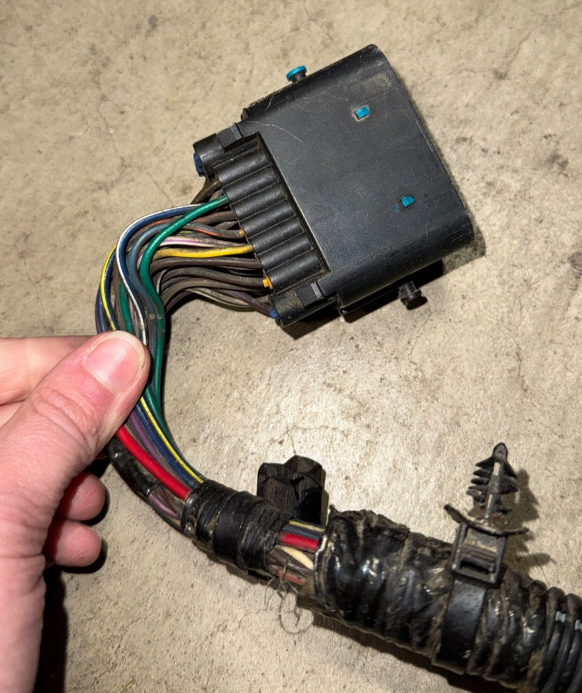 Engine Wiring Harness 5143253AA