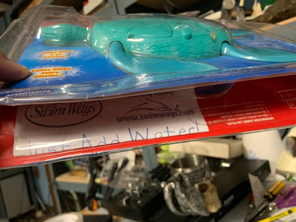 Swimways rainbow Reef Turtle w/ Packaging