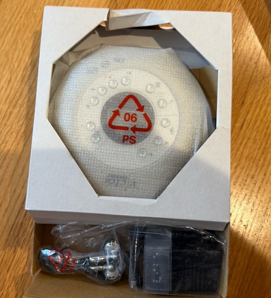 Human Ware Victor Reader Vibe CD MP3 Player in Box