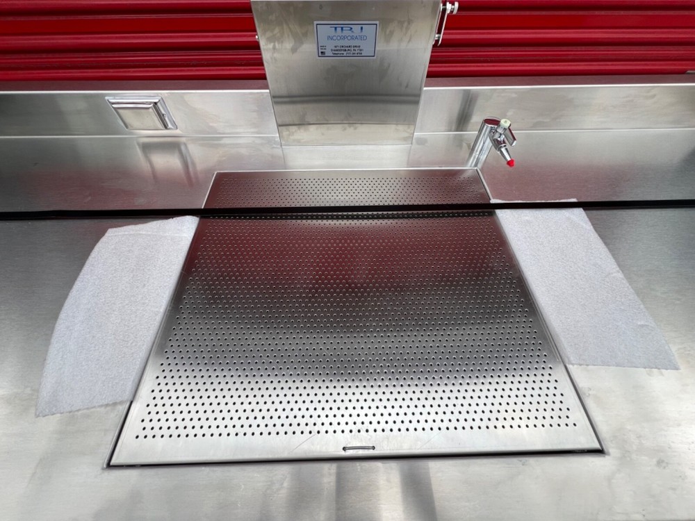 TBJ Incorporated Downdraft Work Bench Table 72" - Brand New