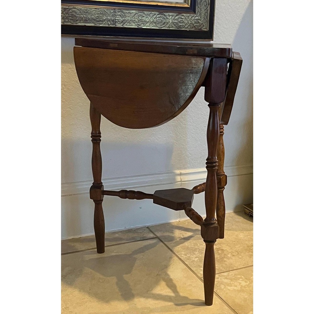 Antique Victorian Cloverleaf Drop Leaf Side Table Walnut Triangular 1800s