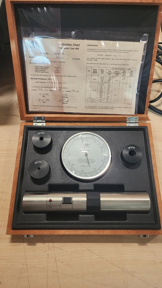 Bruel & Kjaer Type 4228 Pistonphone
