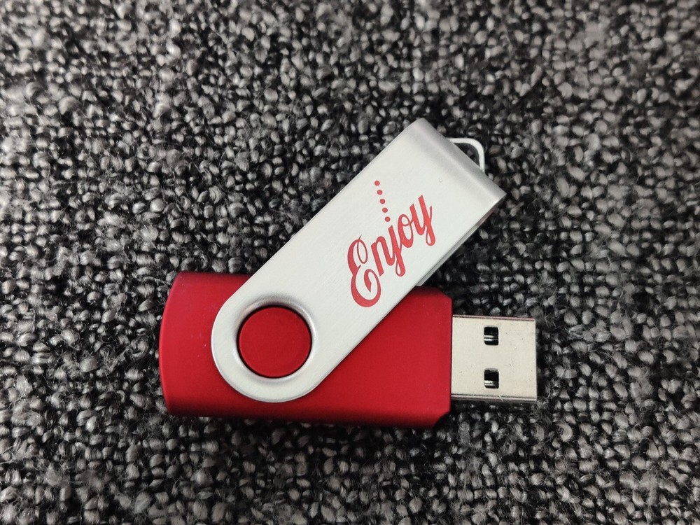 Coca Cola USB 2GB Keychain
