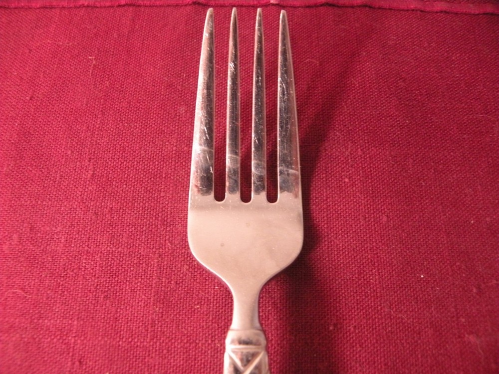 1 Salad Fork English Braid REED & BARTON STAINLESS 7 1/4"