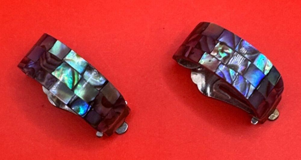 Vintage Shell Clip On Earrings