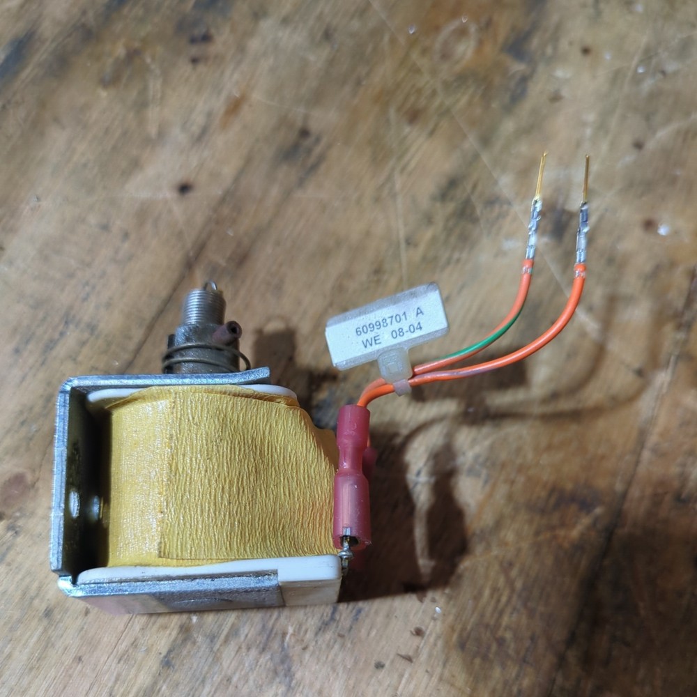 IGT S-2000 & S-Plus Upright Reel Pull Handle holding coil solenoid.