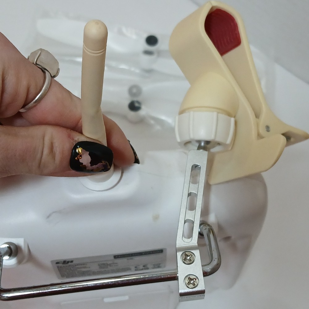 DJI Phantom 1 Drone P330D & Controller - UNTESTED PARTS AS IS