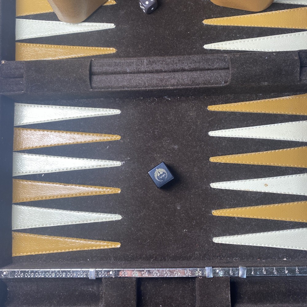 Vintage Aries backgammon set, travel-size 32 total Chips, Preowned