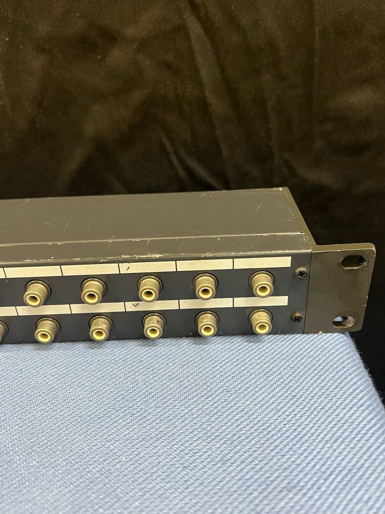 Fostex 3011 RCA/Component Patch Bay Panel - 19" Rack Mount Unit Free Shipping