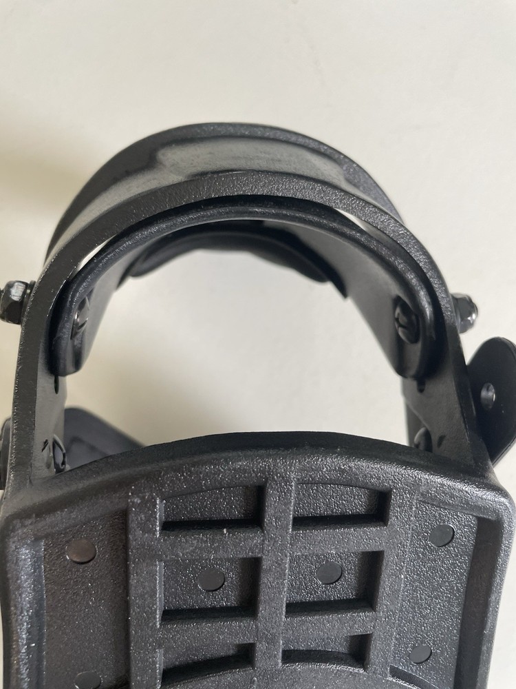 One Snowboard Binding SINGLE REPLACEMENT Black Adjustable Size