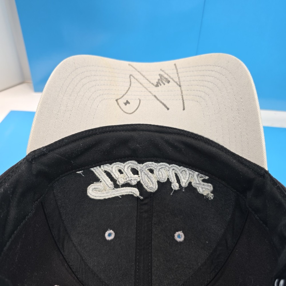 Titleist Golf Hat Cap Black Preowned Adjustable Strap Signed