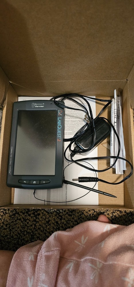 Vernier LabQuest 2 Data Logger and Interface Connected Science System LQ2-LE