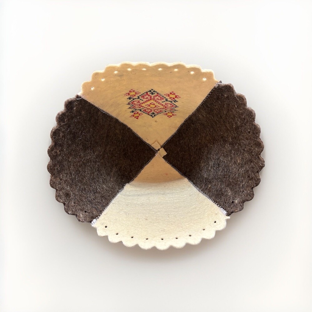 Wool Sauna Hat Bell with Red Embroidered Pattern - Natural Felt Bath Hat