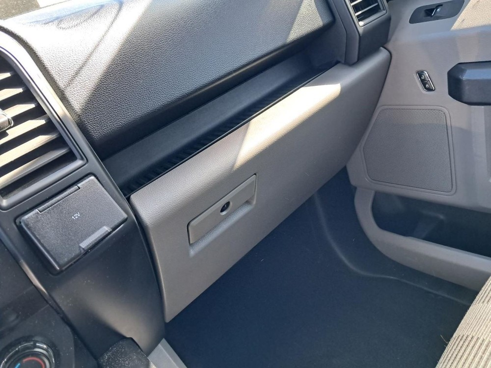 F150      2018 Glove Box 4821130