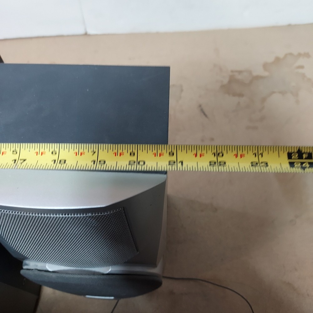 Emerson Compact Disc Player 16 track Model MS7628 - Check Description