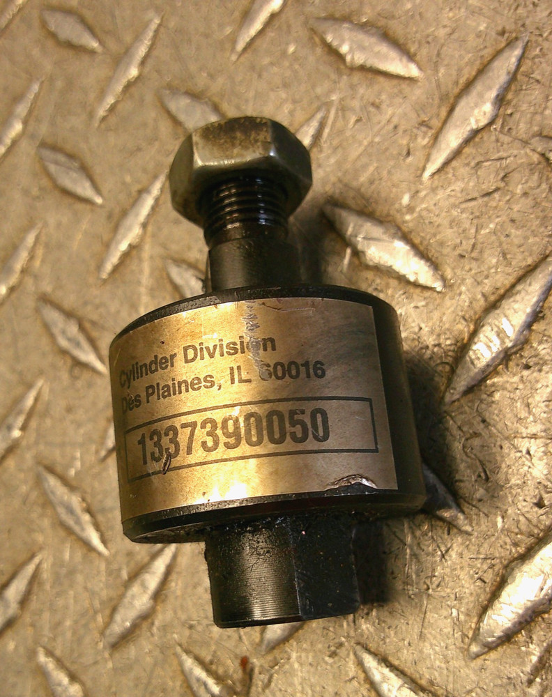 Parker Cylinder Division 1337390050  Alignment Coupler