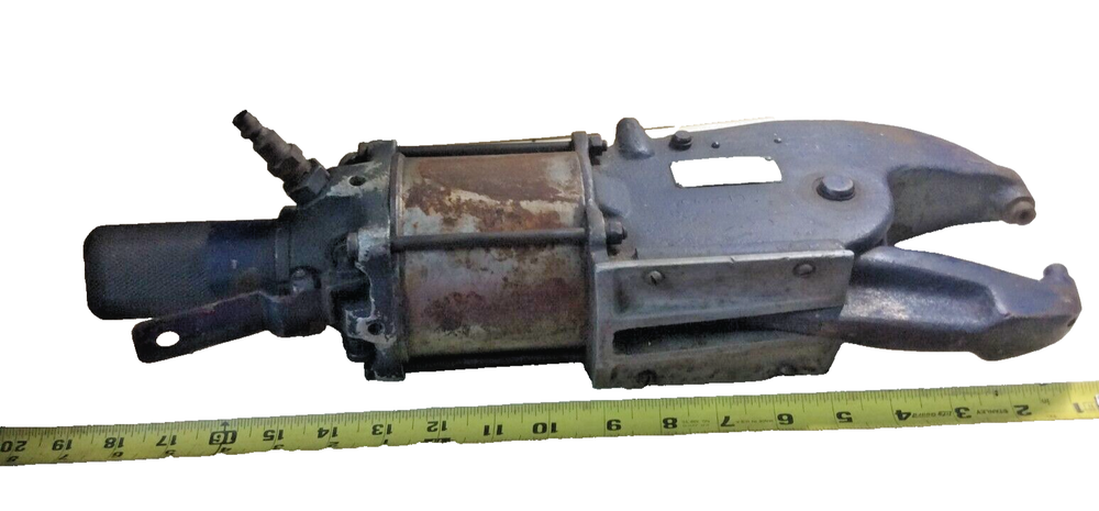 Thor Pneumatic Alligator Rivet Squeezer Model5311