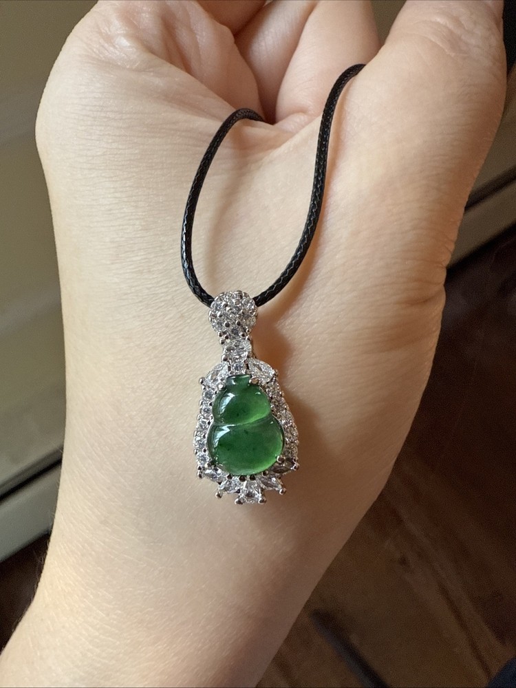 天然翡翠A貨 老坑冰辣綠 極小葫蘆 Genuine Grade A Jade Jadeite