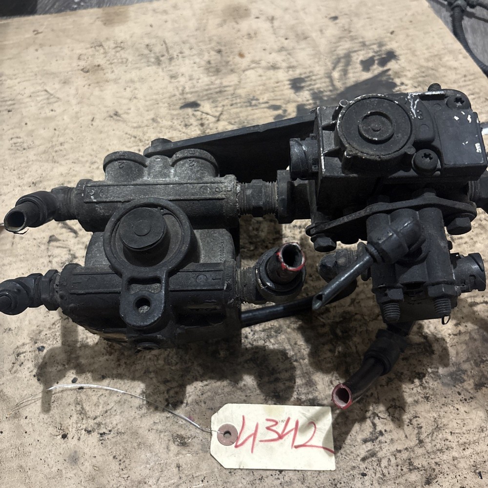 BENDIX AIR BRAKE & ABS MODULATOR VALVE T-5006929