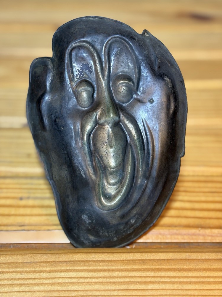 Antique Dartmoor Pixie Dish 1920’s