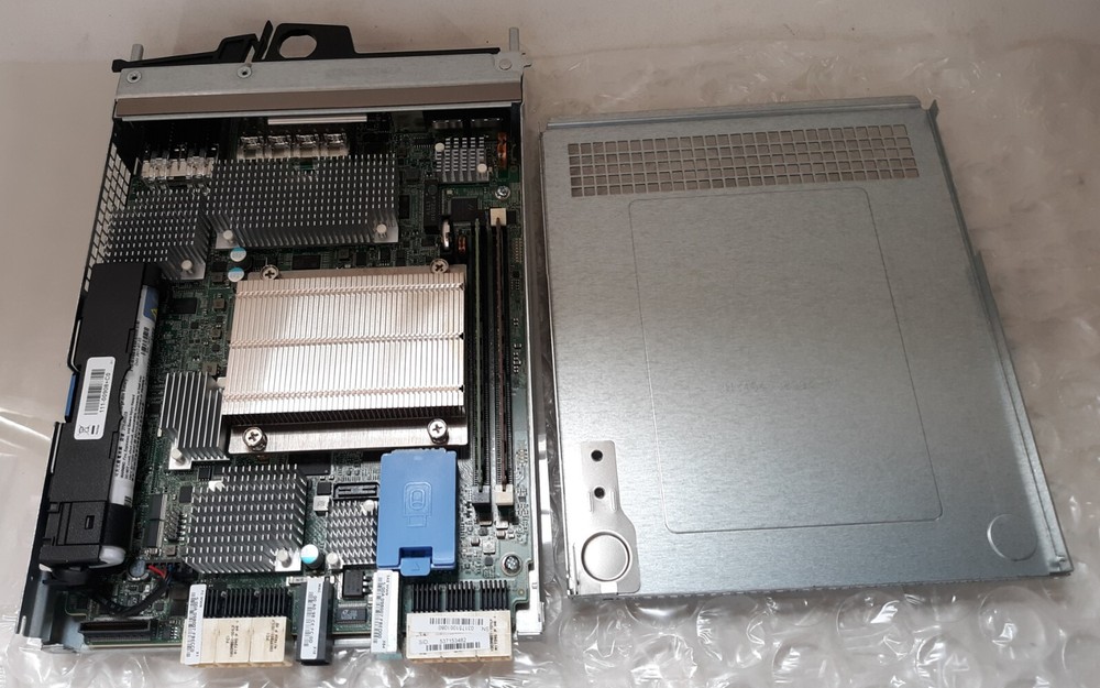 NetApp 111-01324+F1 FAS Controller Storage Module