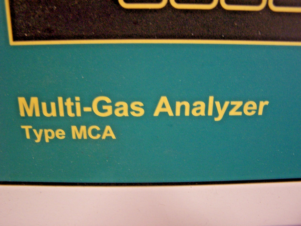 Neutronics Type MCA Multi-Gas Analyzer 120 VAC