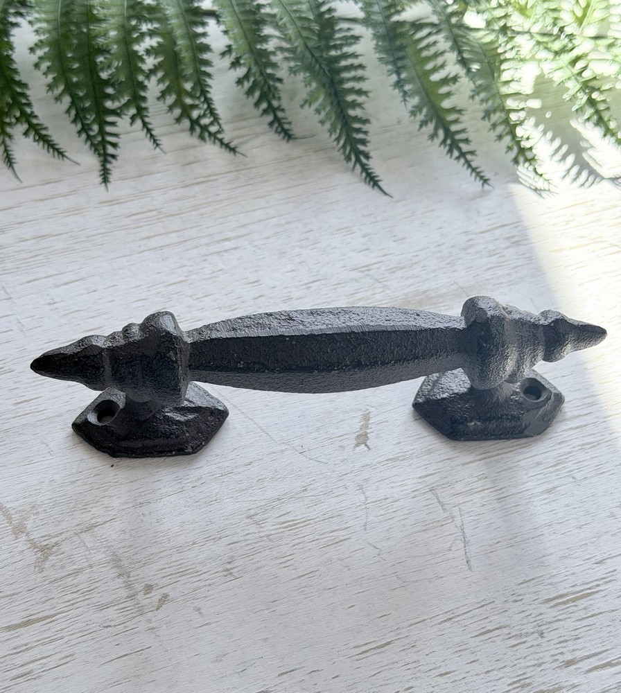 Rustic Cast Iron Barn Gate Pulls Vintage Style Drawer Handle Heavy Duty 2 Pack