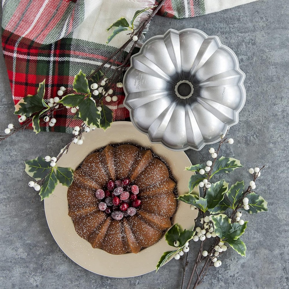 Bundt, 12-Cup, Silver