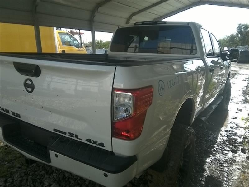 TITAN XD 2018 Speaker 8510963