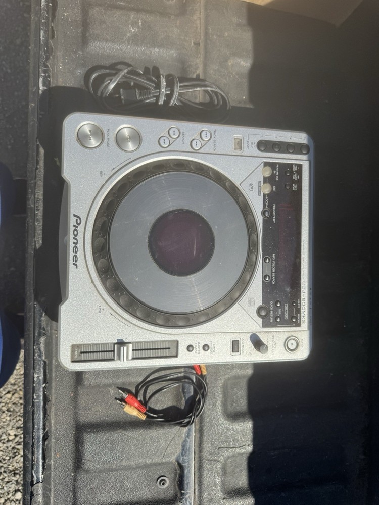 Pioneer CDJ-800 MK2 Digital Turntable
