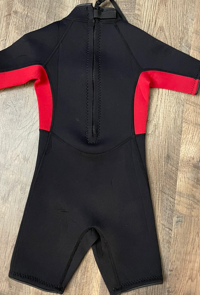 Bare Wet Suit Child Size Small Shorty Red/Black