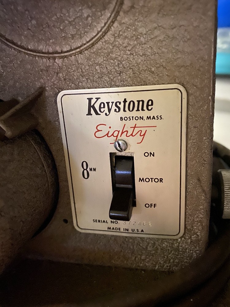 Keystone eighty projector. 1950’s, Vintage. 8mm, Complete with case. Working.