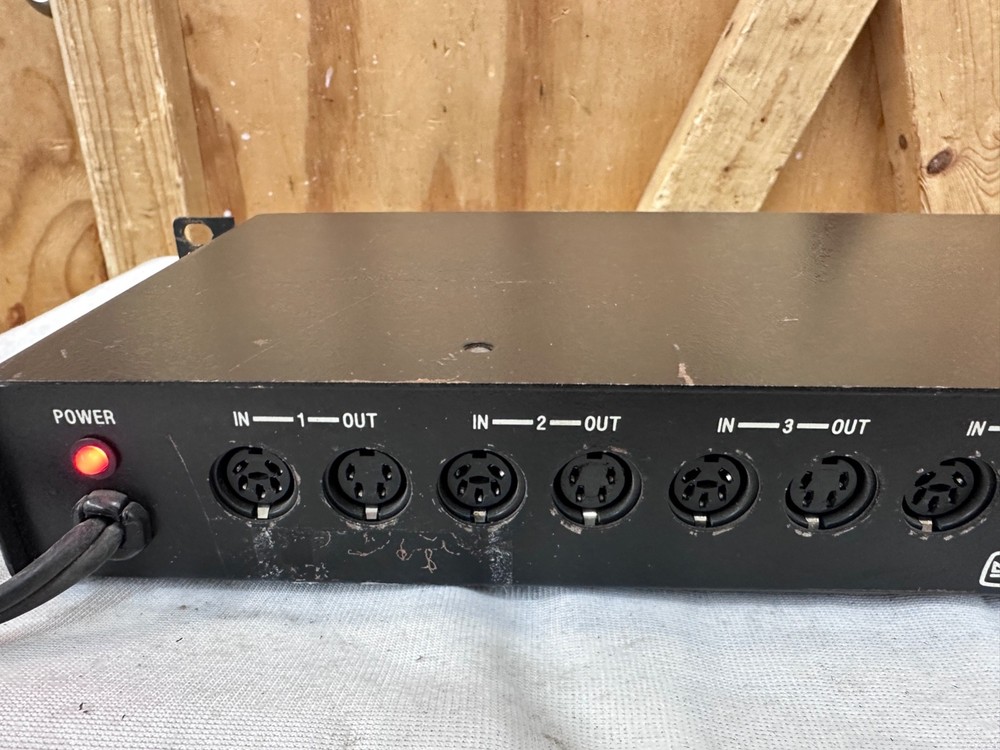 Crown IQ Interface 2 8 CH IQ System - Please Read