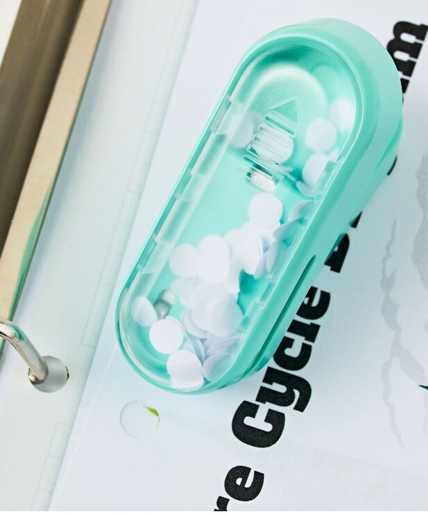 Pen+Gear Mini Hole Punch, Green