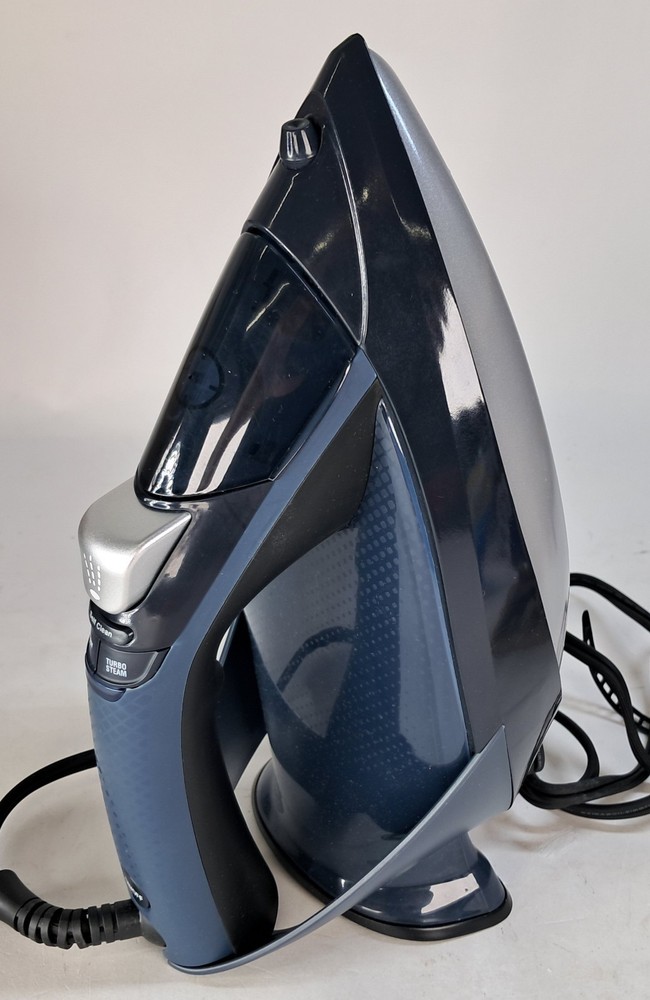 Conair Glidelite Iron With One-Temp Technology GI305 *GREAT CONDITION*