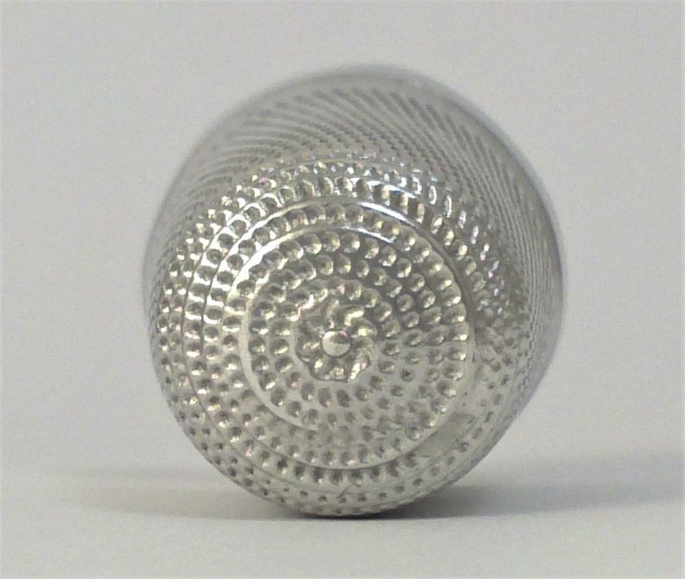 Victorian hallmarked Sterling Silver Thimble – 1887
