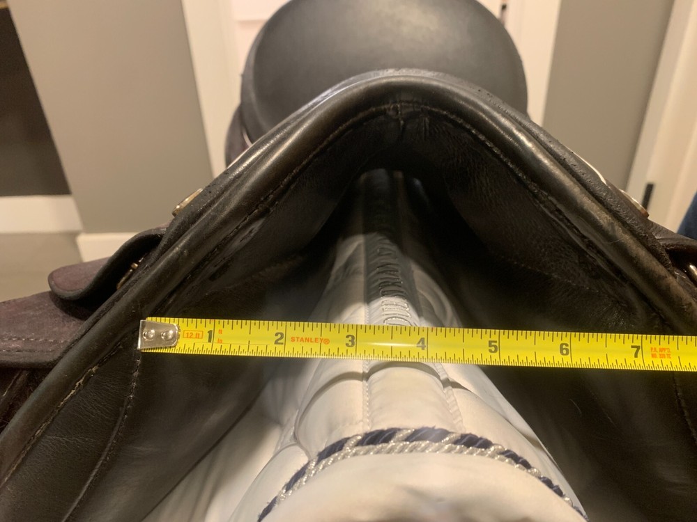 Borne Saddlery - Levade - Dressage Saddle 18"